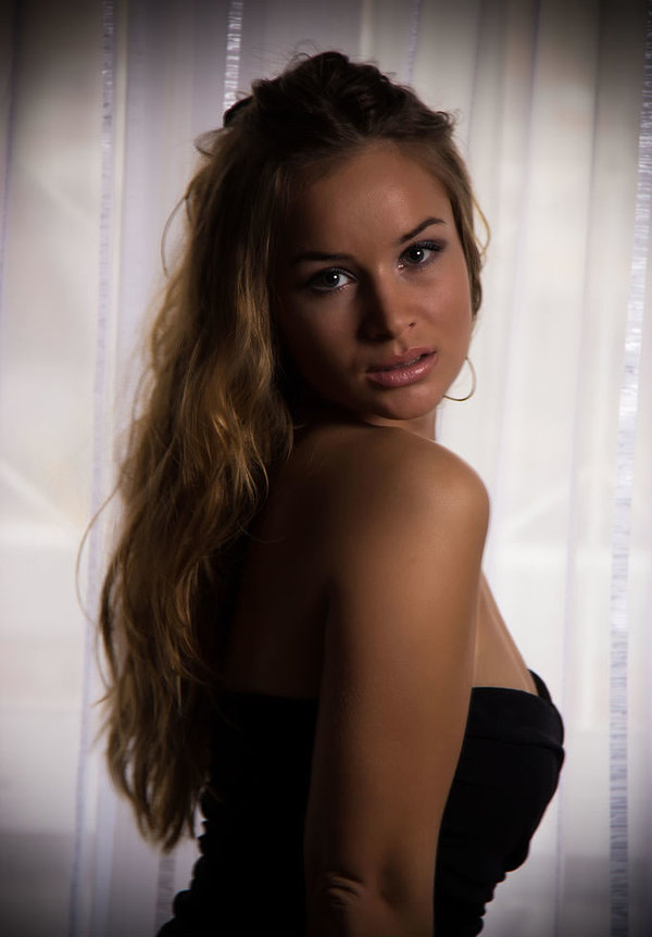 Юлиана, 22
